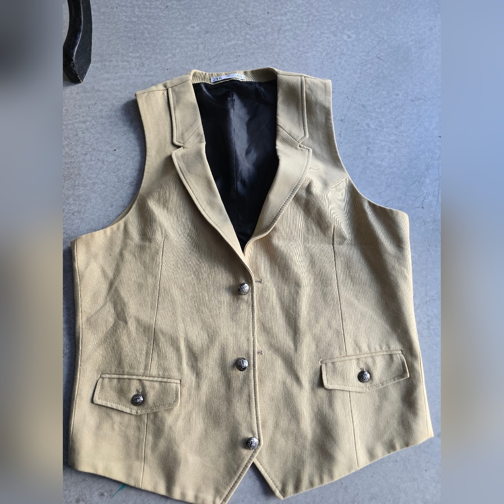 ZARA tan vest size large